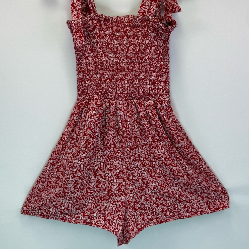 Francesca's Mi Ami Women's Smocked Ribbon Strap Red Floral Romper Size S - Picture 3 of 8